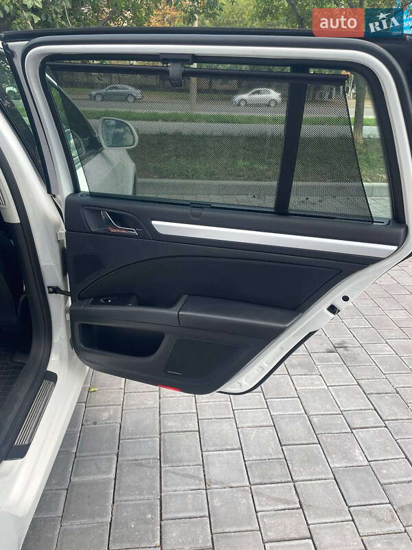 Универсал Skoda Superb 2013 в Одессе фото 16 Универсал Skoda Superb 2013 в Одессе