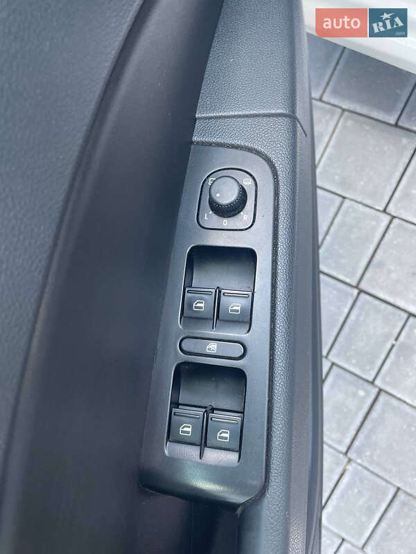 Универсал Skoda Superb 2013 в Одессе фото 23 Универсал Skoda Superb 2013 в Одессе