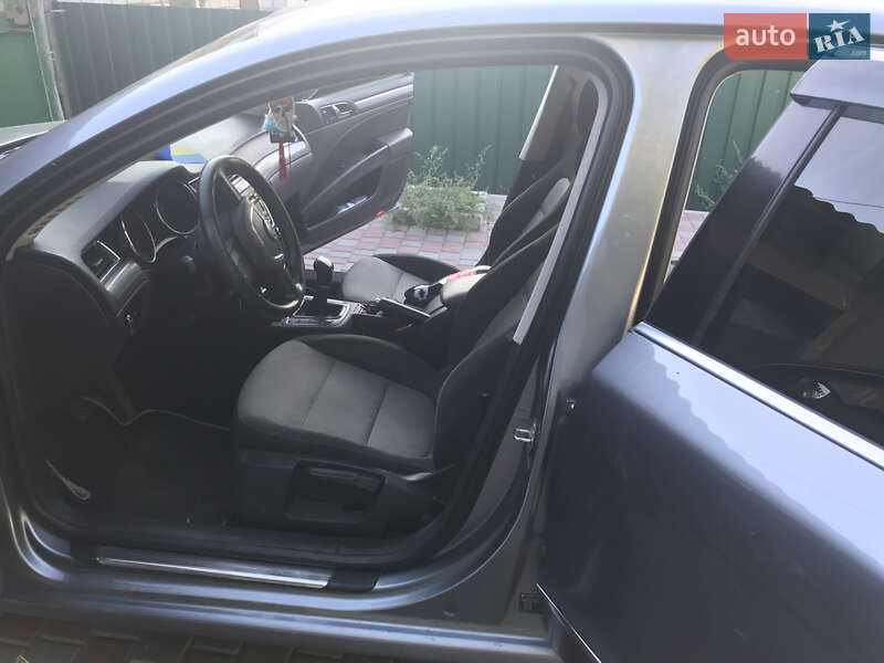 Лифтбек Skoda Superb 2009 в Кременчуге