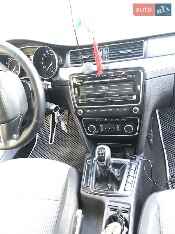 Лифтбек Skoda Superb 2009 в Кременчуге