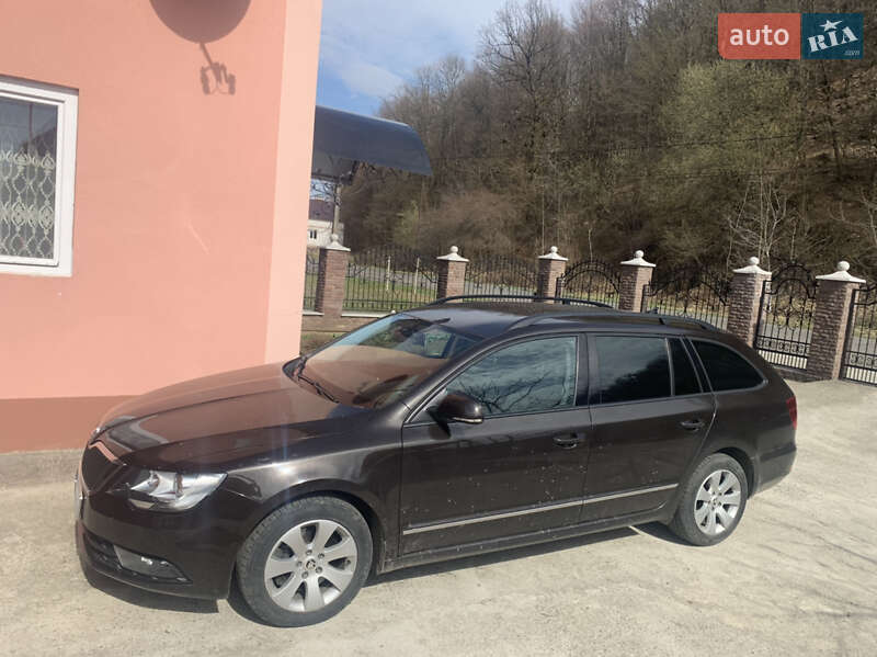 Универсал Skoda Superb 2014 в Хусте