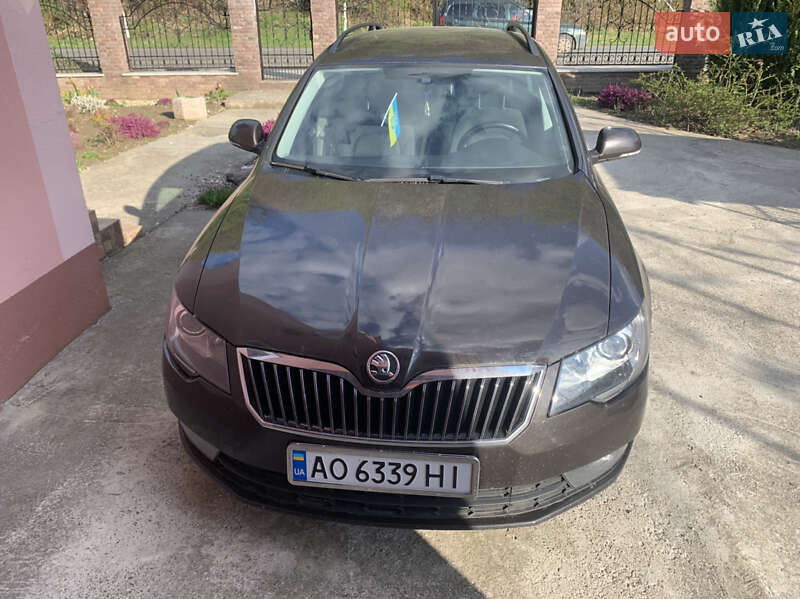 Универсал Skoda Superb 2014 в Хусте