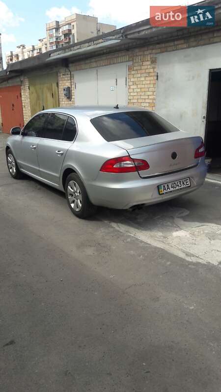 Лифтбек Skoda Superb 2010 в Киеве