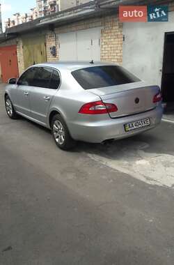 Лифтбек Skoda Superb 2010 в Киеве