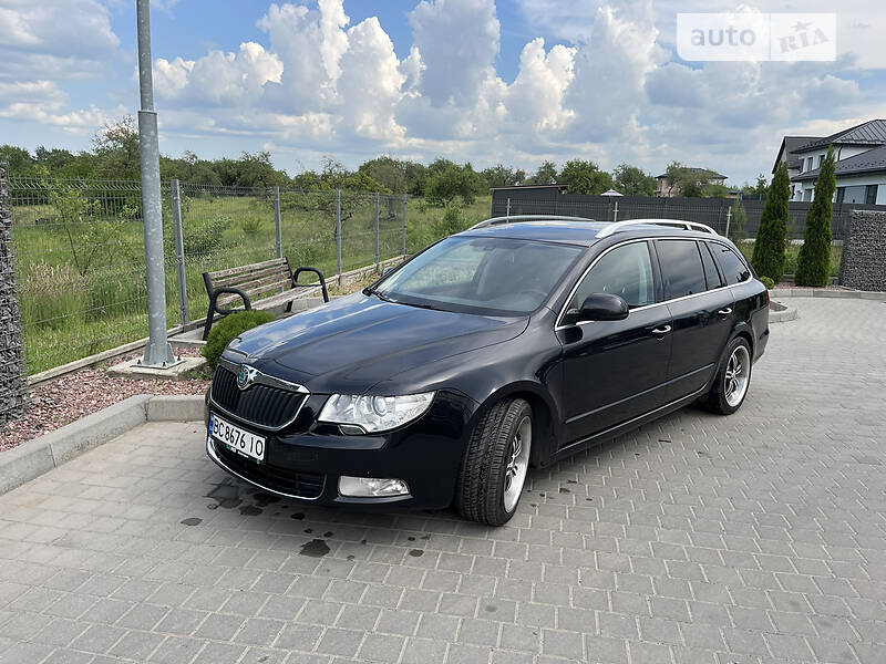 Універсал Skoda Superb 2012 в Самборі