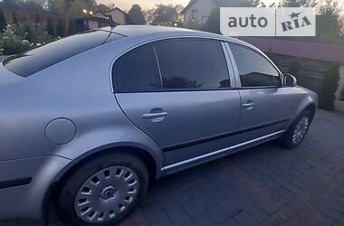 Лифтбек Skoda Superb 2008 в 