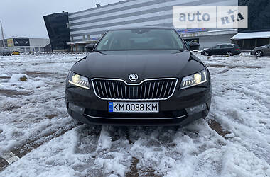 Лифтбек Skoda Superb 2015 в Житомире