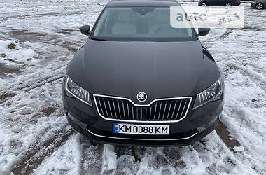 Лифтбек Skoda Superb 2015 в Житомире