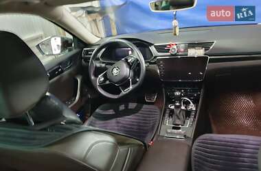 Лифтбек Skoda Superb 2016 в 