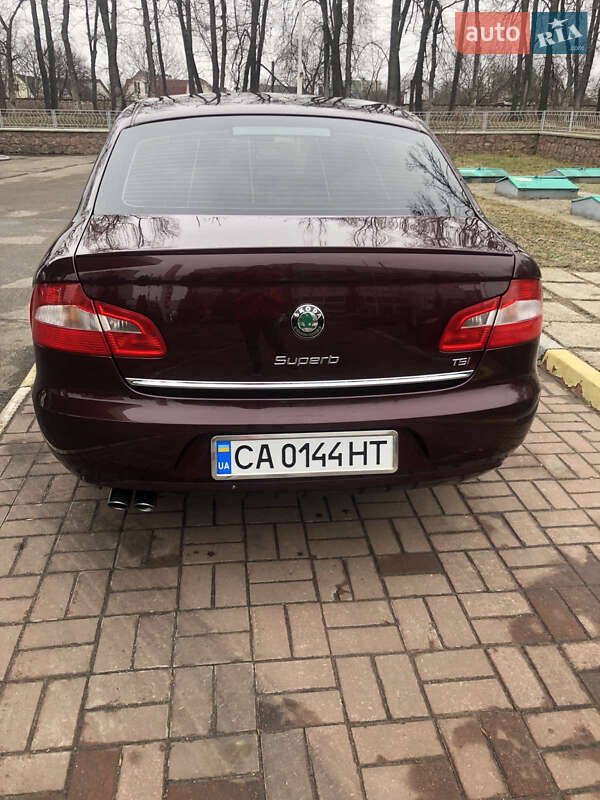 Универсал Skoda Superb 2011 в Черкассах