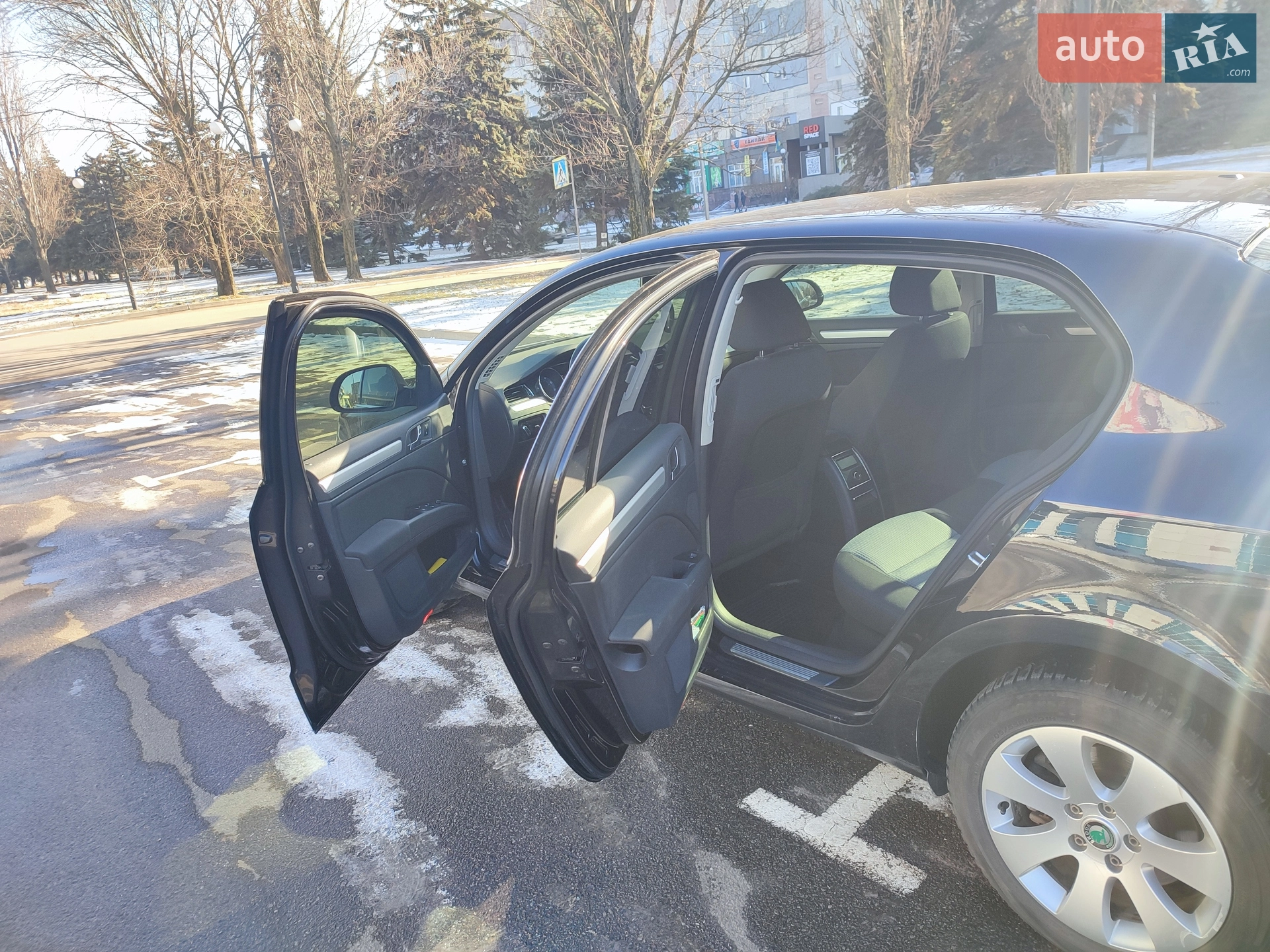 2012 Skoda Superb - мініатюра 9