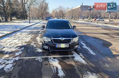 Лифтбек Skoda Superb 2012 в 