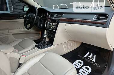 Лифтбек Skoda Superb 2012 в 
