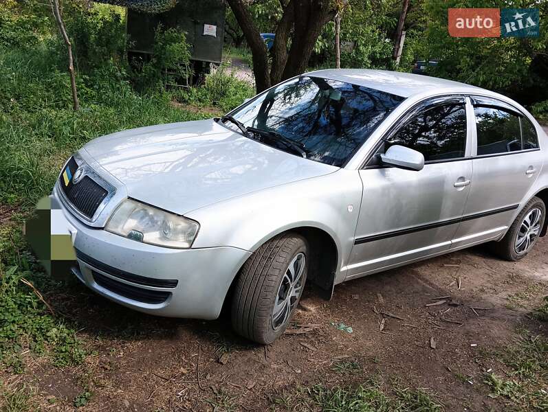 Ліфтбек Skoda Superb 2006 в Ружині