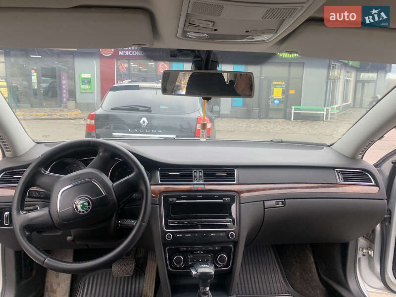 Лифтбек Skoda Superb 2010 в Кривом Роге фото 4 Лифтбек Skoda Superb 2010 в Кривом Роге