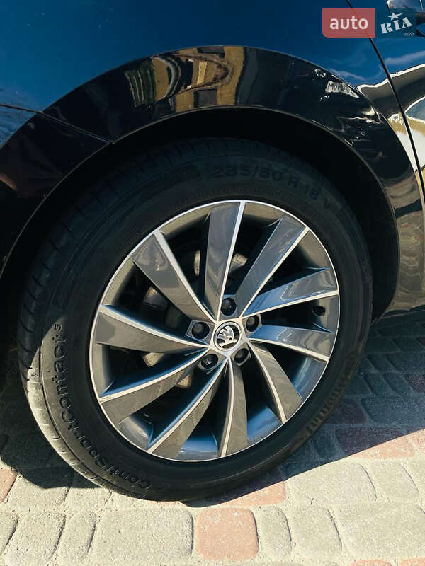 Лифтбек Skoda Superb 2017 в Днепре