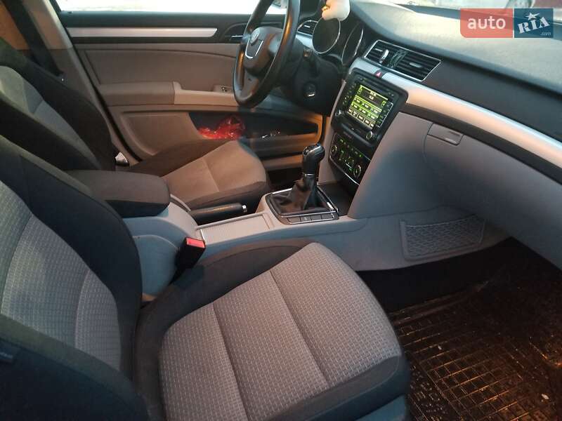 Универсал Skoda Superb 2010 в Тернополе фото 9 Универсал Skoda Superb 2010 в Тернополе
