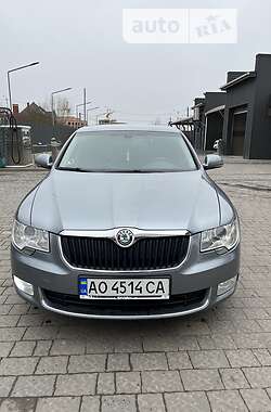 Skoda Superb 2011