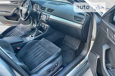 Лифтбек Skoda Superb 2016 в 