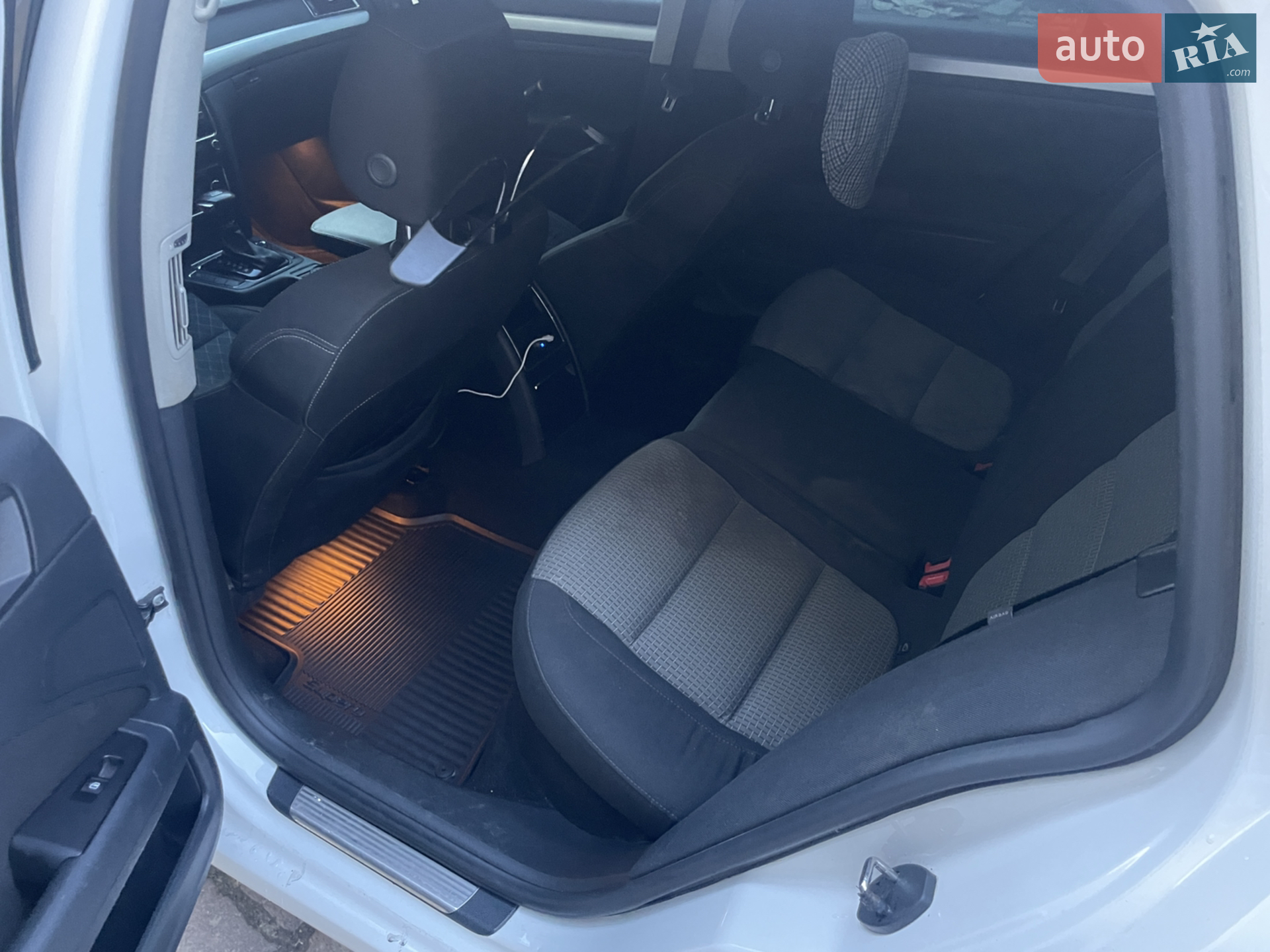 2012 Skoda Superb - мініатюра 8