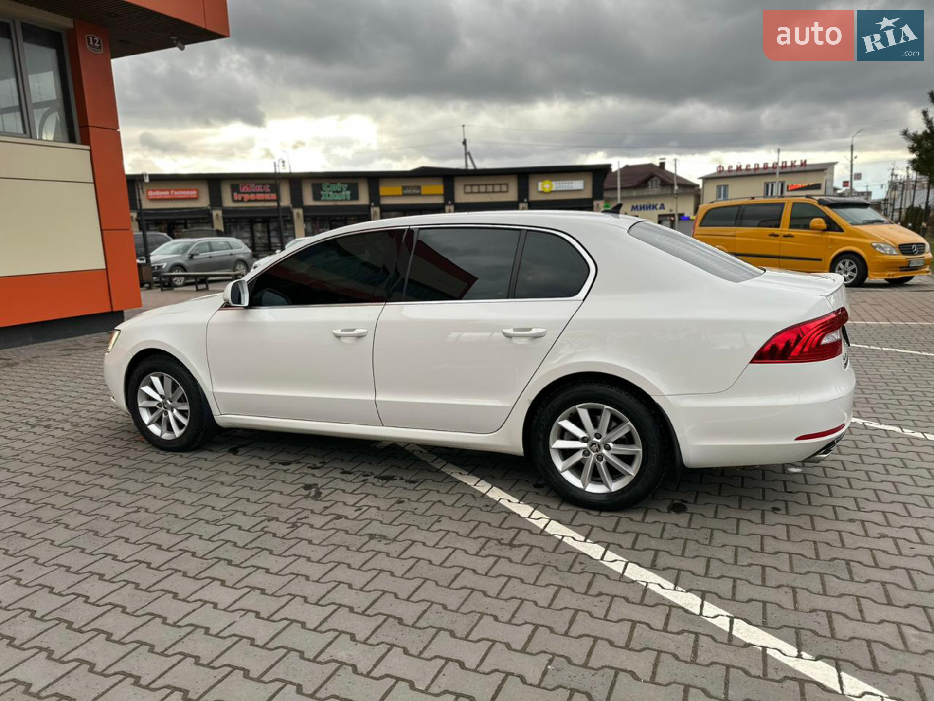 2014 Skoda Superb - мініатюра 8