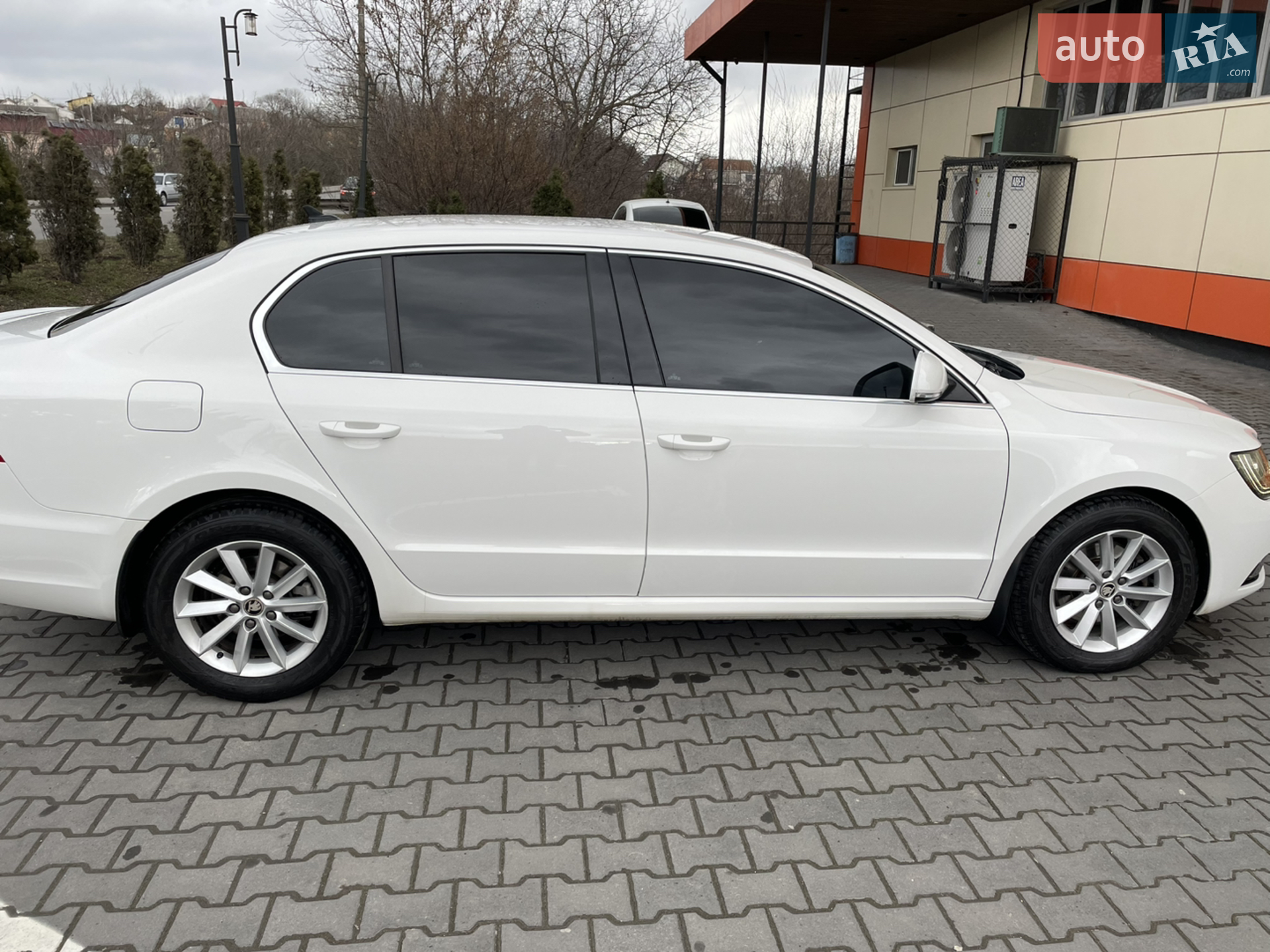 2014 Skoda Superb - мініатюра 10