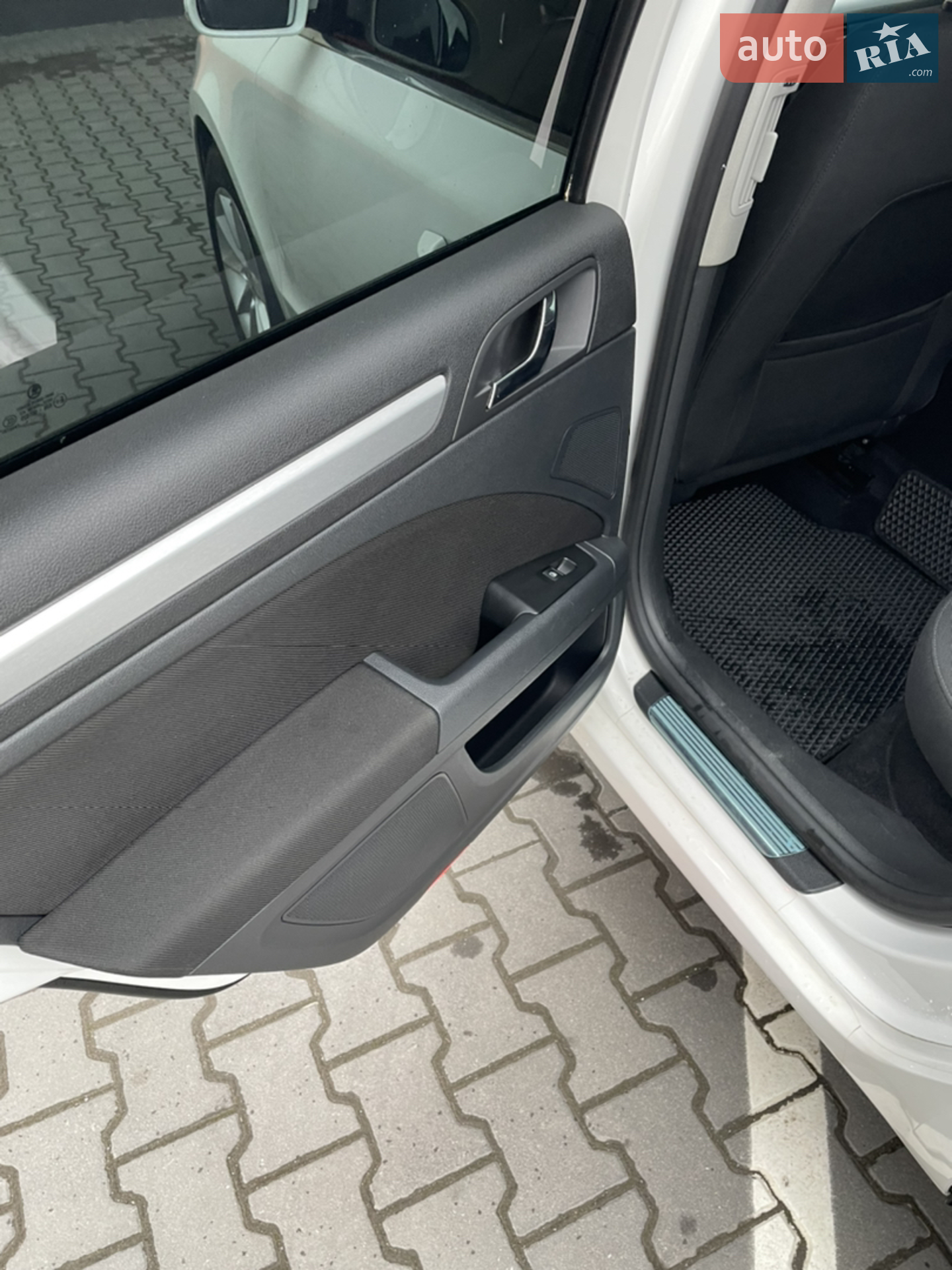 2014 Skoda Superb - мініатюра 27