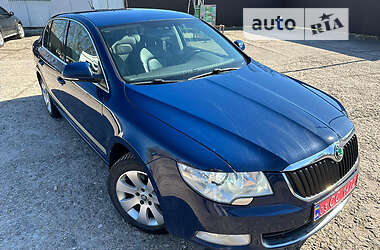 Лифтбек Skoda Superb 2009 в 