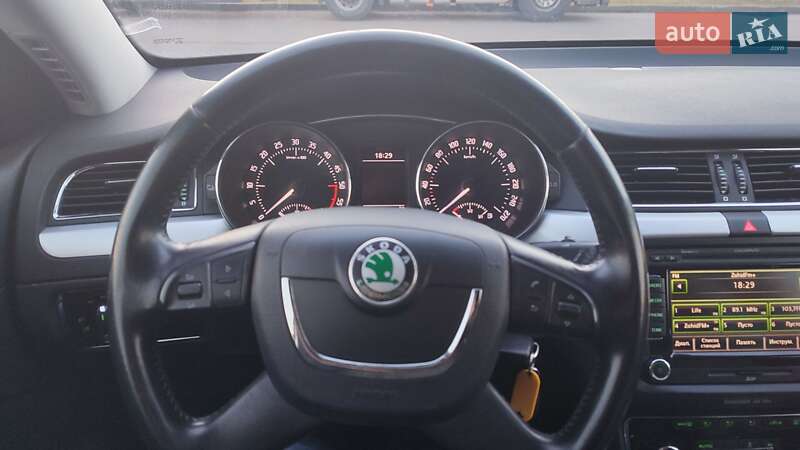 Универсал Skoda Superb 2013 в Хусте