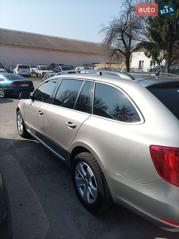 Універсал Skoda Superb 2012 в Києві фото 20 Універсал Skoda Superb 2012 в Києві