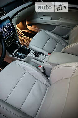 Универсал Skoda Superb 2013 в 