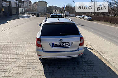 Универсал Skoda Superb 2011 в Львове