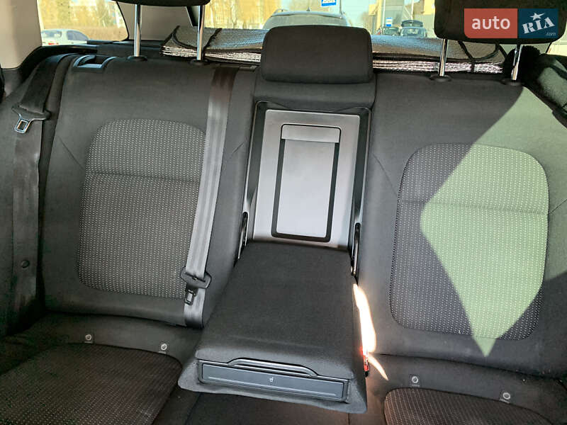 Универсал Skoda Superb 2011 в Львове фото 23 Универсал Skoda Superb 2011 в Львове