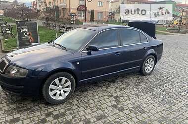 Лифтбек Skoda Superb 2006 в Хусте