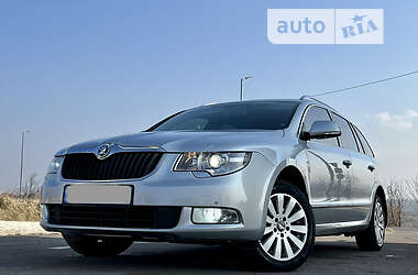 Skoda Superb 2011