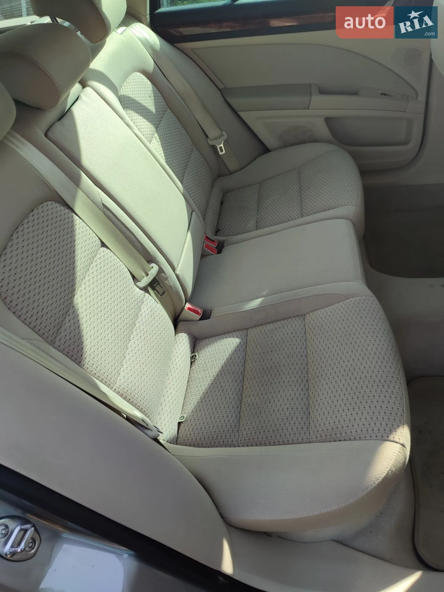 2010 Skoda Superb - мініатюра 9