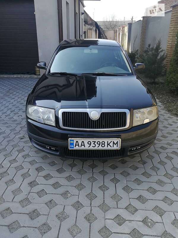 Лифтбек Skoda Superb 2005 в Киеве