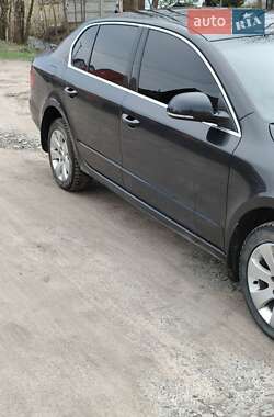 Ліфтбек Skoda Superb 2009 в Камені-Каширському