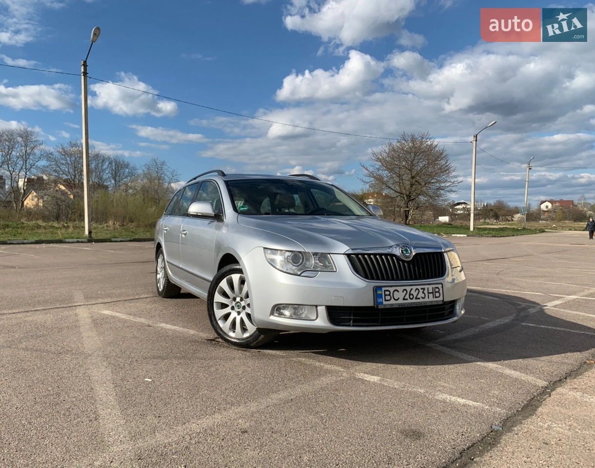 2010 Skoda Superb - мініатюра 31
