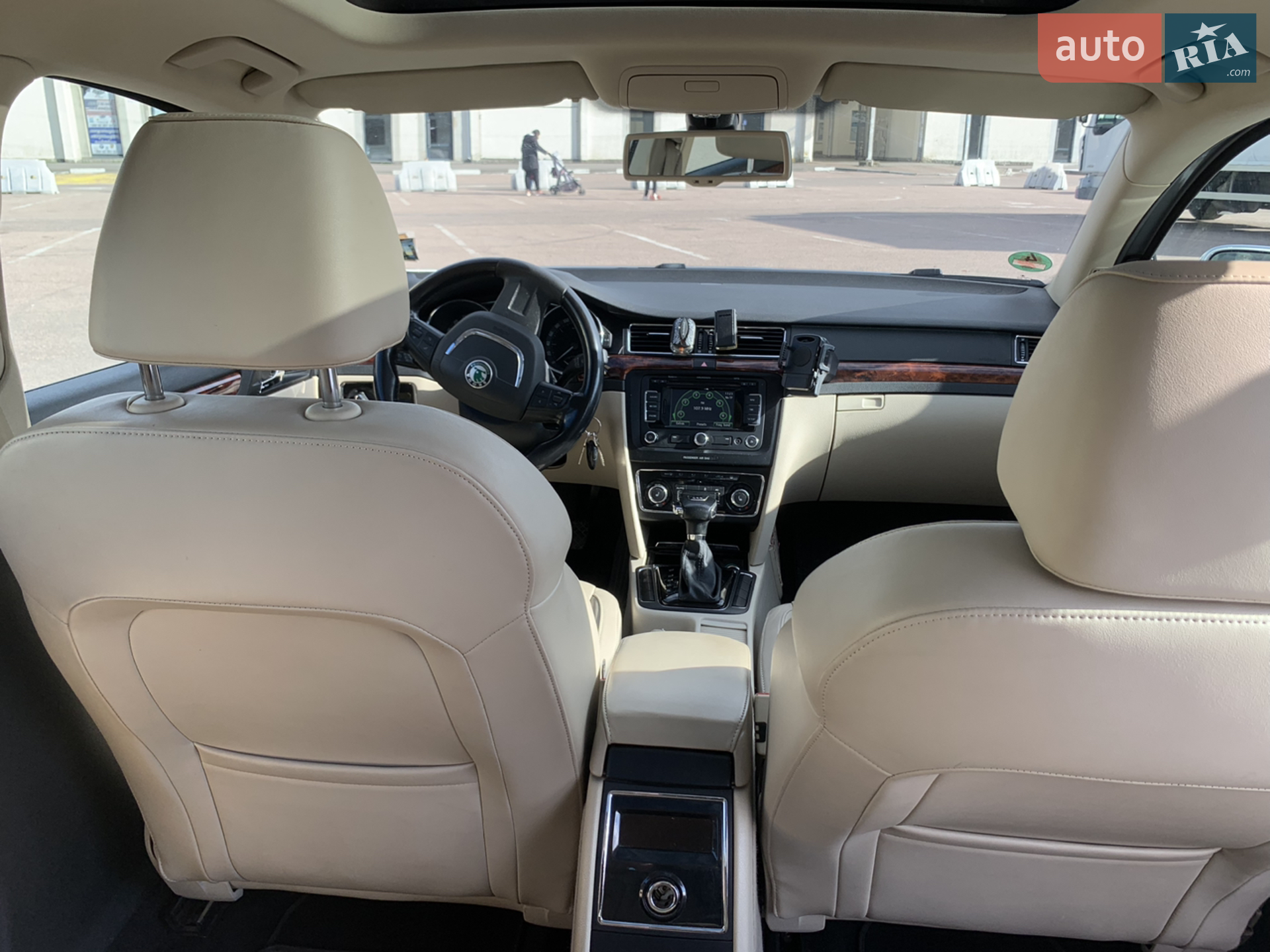 2010 Skoda Superb - мініатюра 17