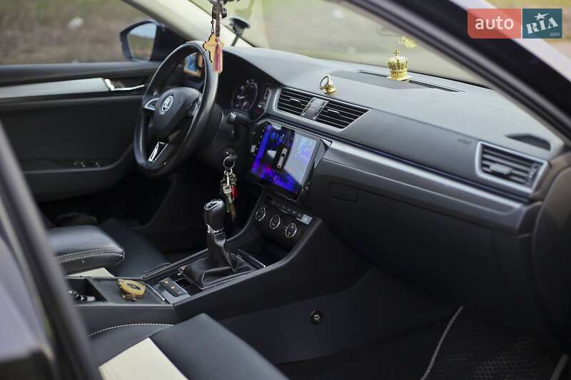 Лифтбек Skoda Superb 2016 в Новой Одессе