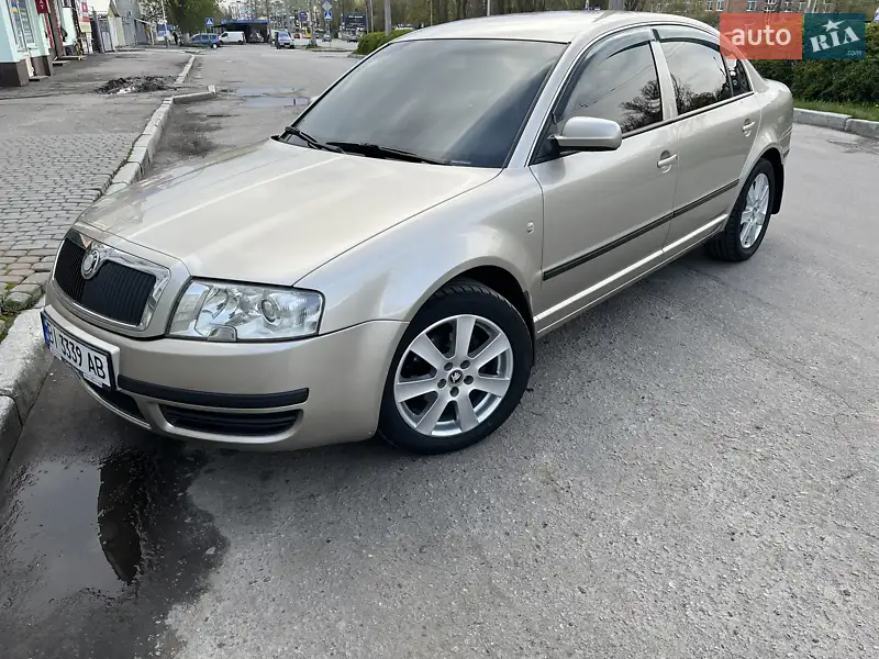 Skoda Superb 2005