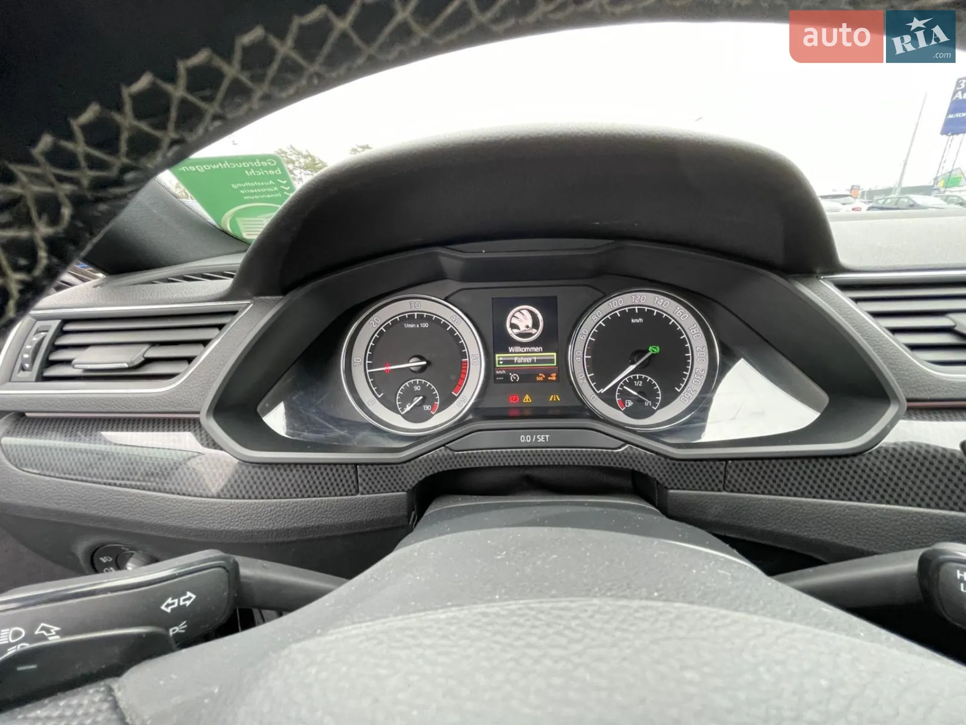 2017 Skoda Superb - мініатюра 15