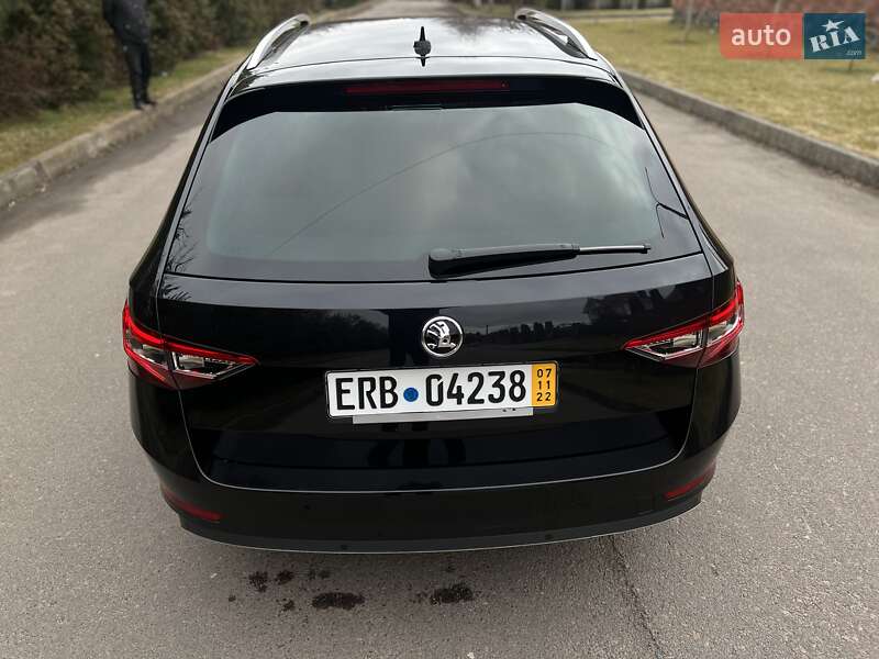 Универсал Skoda Superb 2017 в Ровно