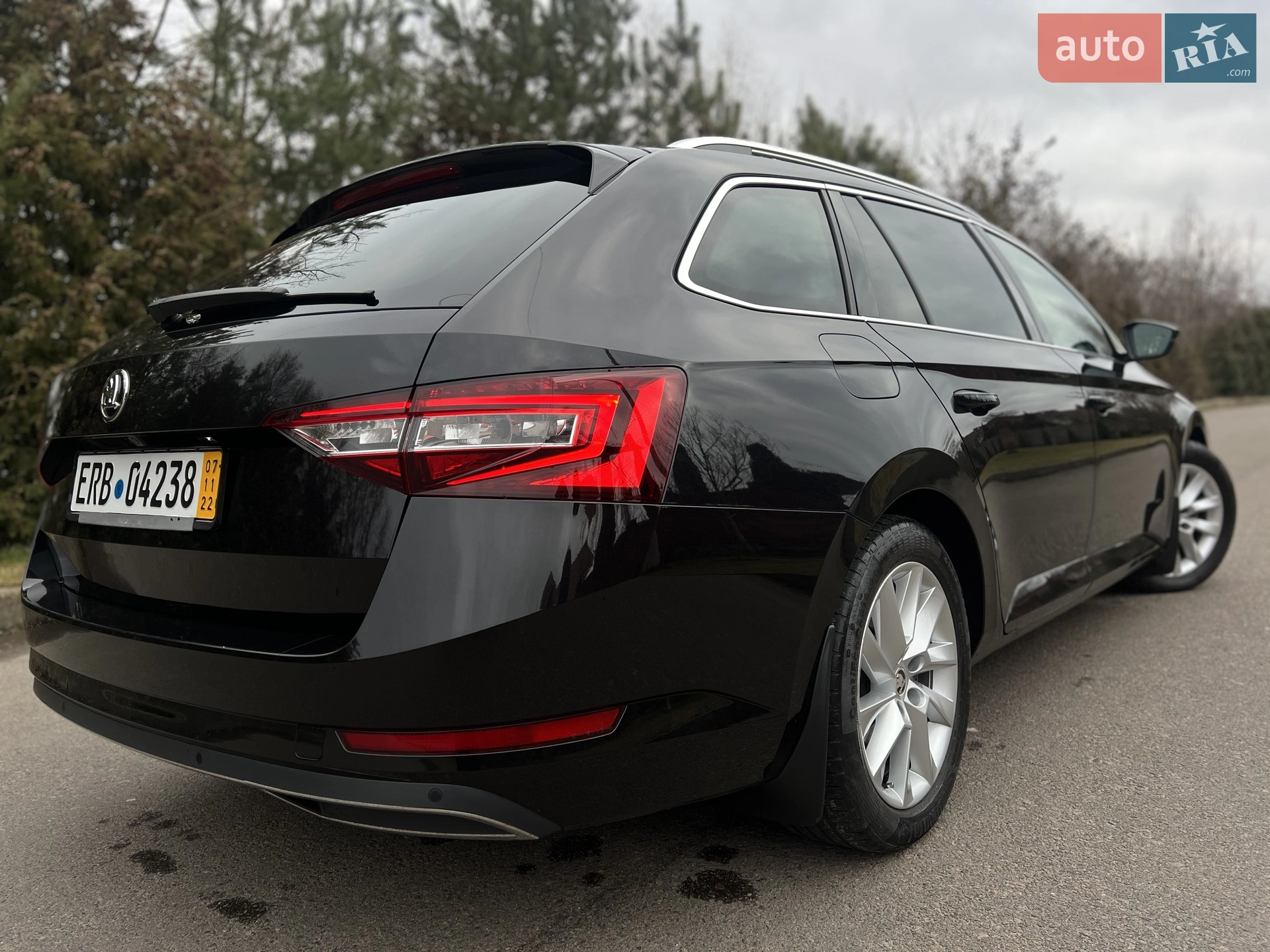 2017 Skoda Superb - мініатюра 10