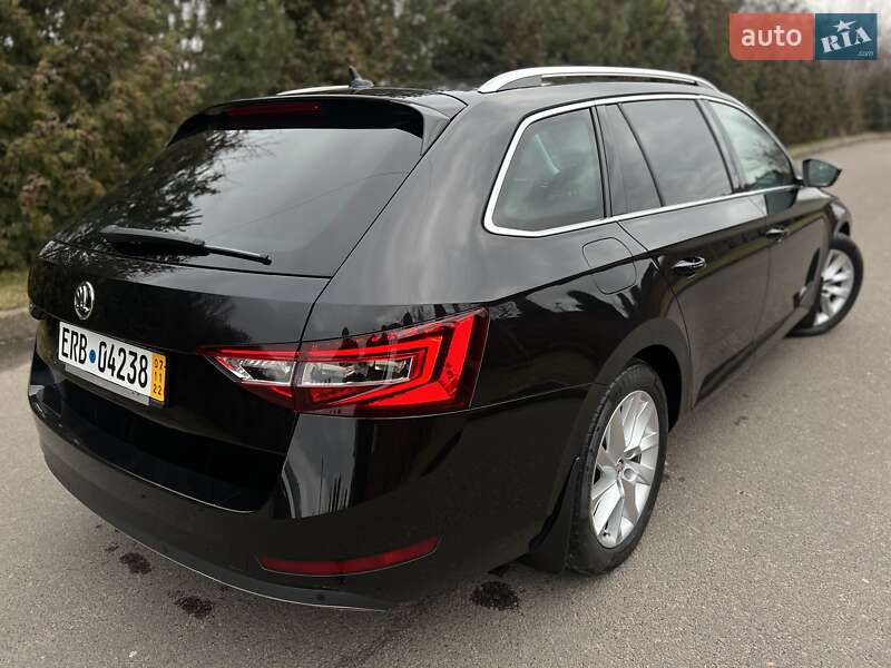 Универсал Skoda Superb 2017 в Ровно