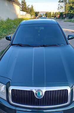 Лифтбек Skoda Superb 2003 в Стрые