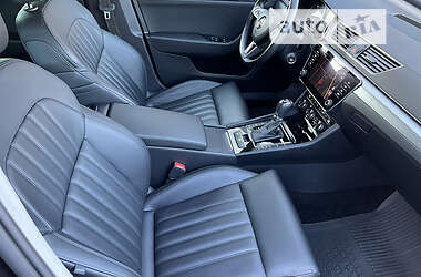 Лифтбек Skoda Superb 2018 в 