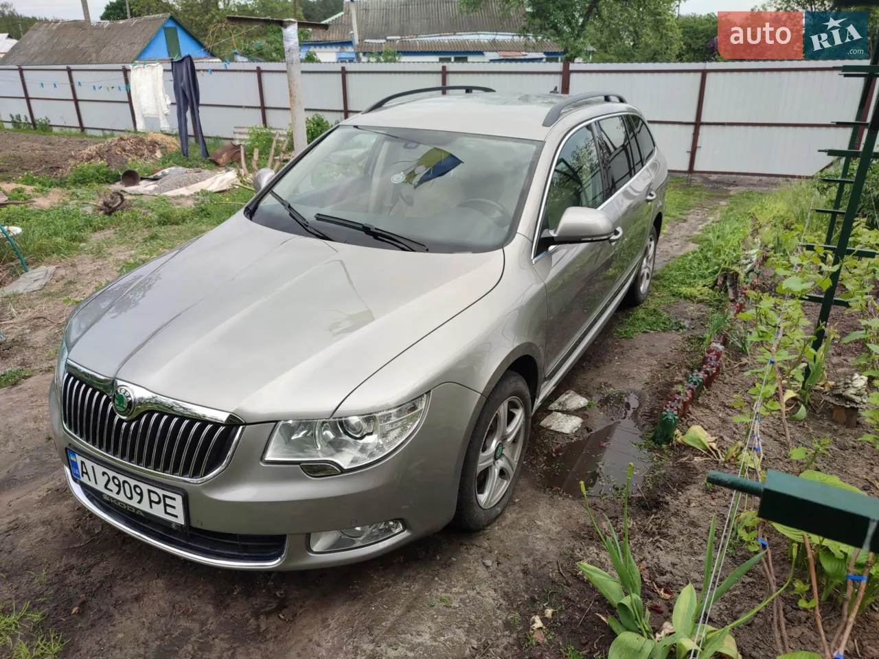 2010 Skoda Superb - мініатюра 19