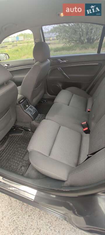 Ліфтбек Skoda Superb 2003 в Львові